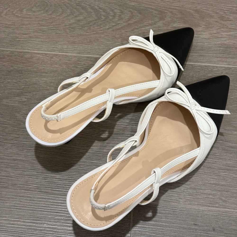 Mini black and white heels with bow detailing - Picture 2 of 4